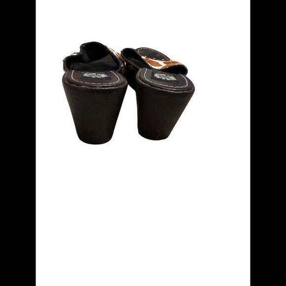 YELLOW BOX  Sz 7Slide Sandals Cowhide Tooled/Patterned Leather Wedges EUC ws7 - Picture 4 of 4